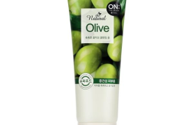 ON THE BODY - The Natural Olive Mousse nettoyante - 200g ON THE BODY - The Natural Olive Mousse nettoyante - 200g