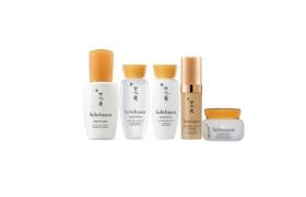 Sulwhasoo - Kit de routine beauté signature - 1set(5articles) Sulwhasoo - Kit de routine beauté signature - 1set(5articles)