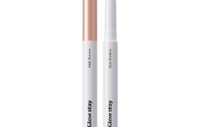 The Saem - Glow Stay Stick Ombre à paupières - 1.1g - BE01 Slip Beige The Saem - Glow Stay Stick Ombre à paupières - 1.1g - BE01 Slip Beige