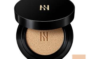 HERA - Coussin Noir SPF34 PA ++ - 15g x 2 - 23N1 Beige HERA - Coussin Noir SPF34 PA ++ - 15g x 2 - 23N1 Beige
