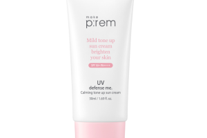 [Offres]make p:rem - UV Defense Me. Crème solaire tonique...