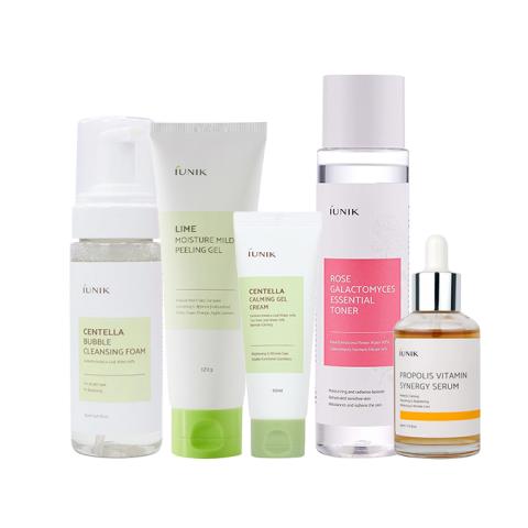 Ensemble de soins de la peau essentiels Ensemble de soins de la peau essentiels